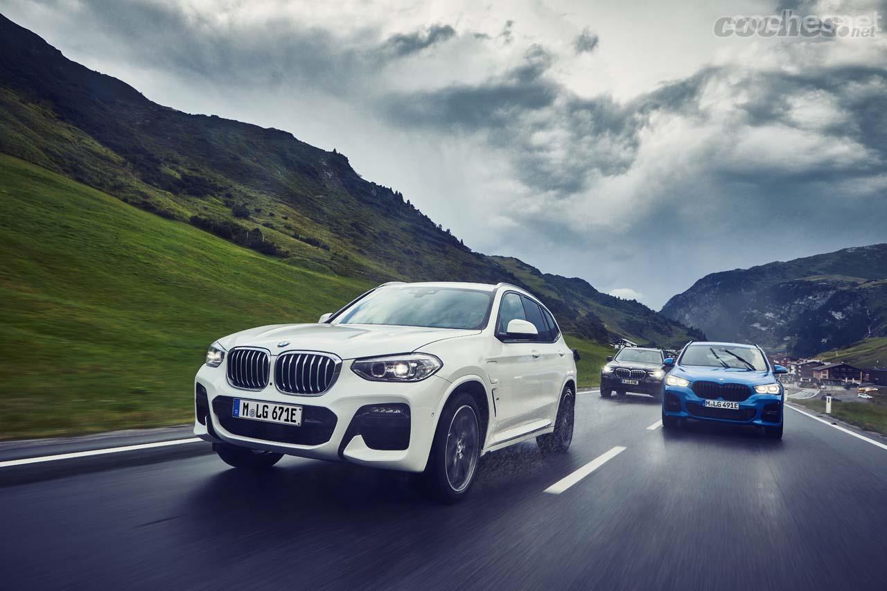 El híbrido enchufable BMW X1 xDrive25e ya está a la venta en nuestro país, adelantándose al X2 con idéntica tecnología que llegará este mismo año.