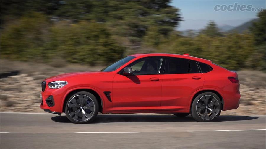 El BMW X4 M Competition mezcla la carrocería SUV de la gama X4 con el poderoso motor de seis cilindros de los M3 y M4.