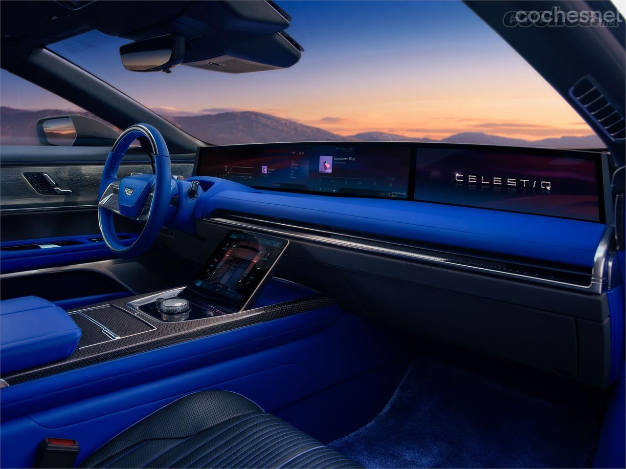 El color azul eléctrico del habitáculo de este Cadillac Celestiq recuerda a los colores vivos empleados por los coches americanos de la época clásica.