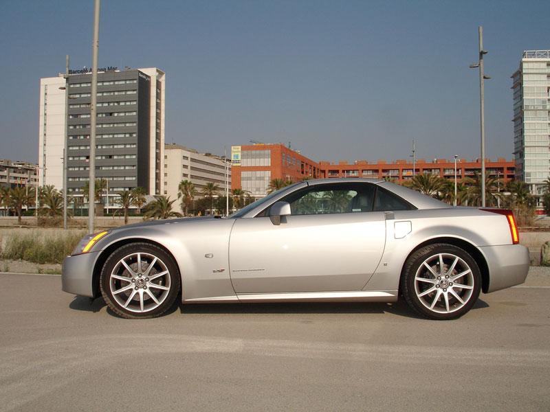 Cadillac XLR-V