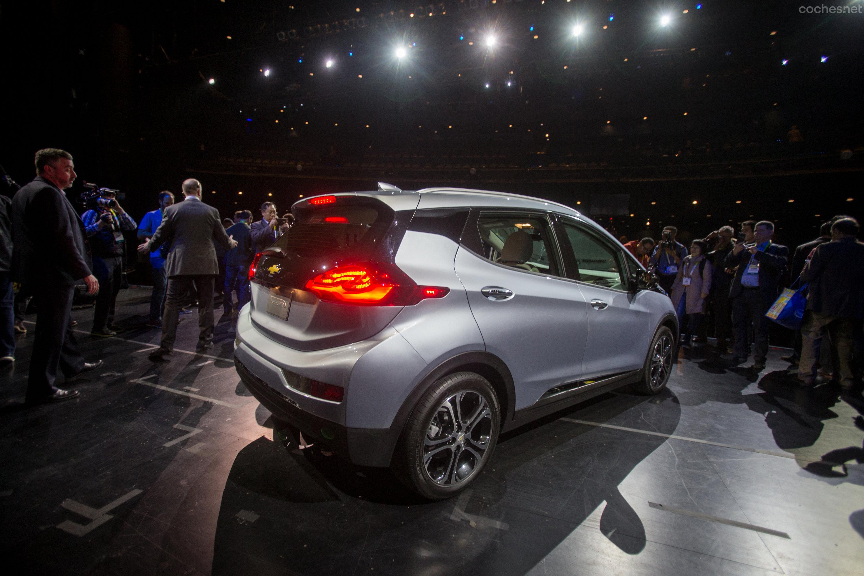 El Bolt ha creado una buena expectación en el salón CES de Las Vegas. Chevrolet quiere popularizar este coche entre el gran público.