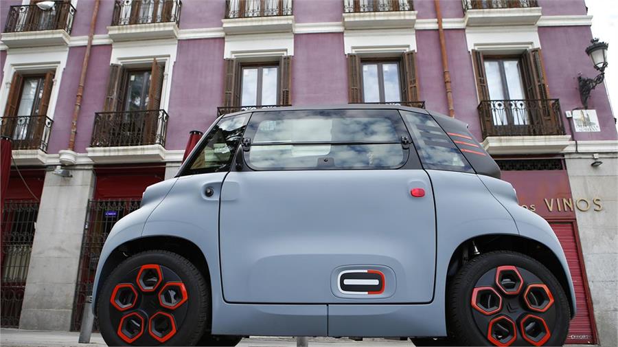 El Citroën Ami está homologado como cuadriciclo por lo que no tiene Airbags ni ABS.