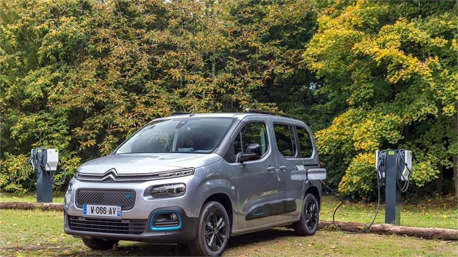 Citroën y Peugeot se cargan sus monovolúmenes diésel