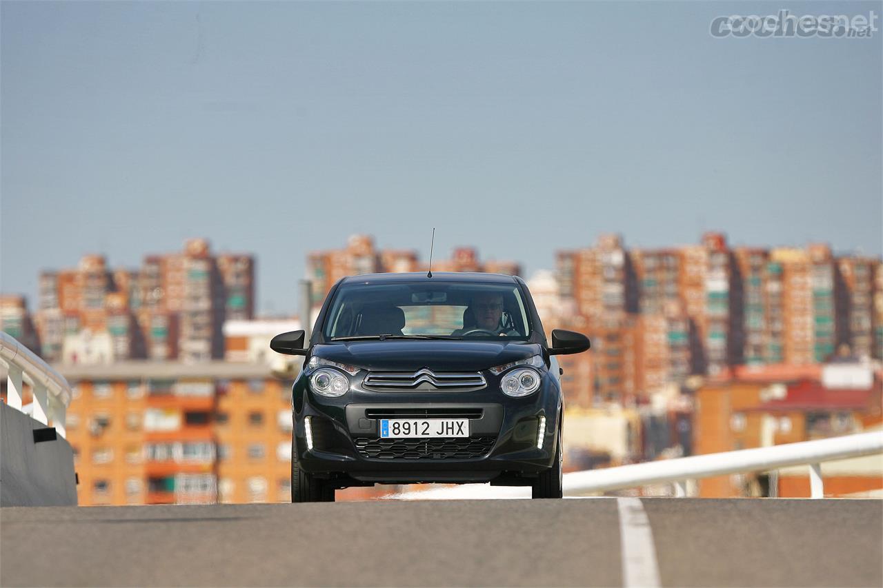 Se trata de un coche nacido para zonas urbanas, pues cuenta con una impecable maniobrabilidad.