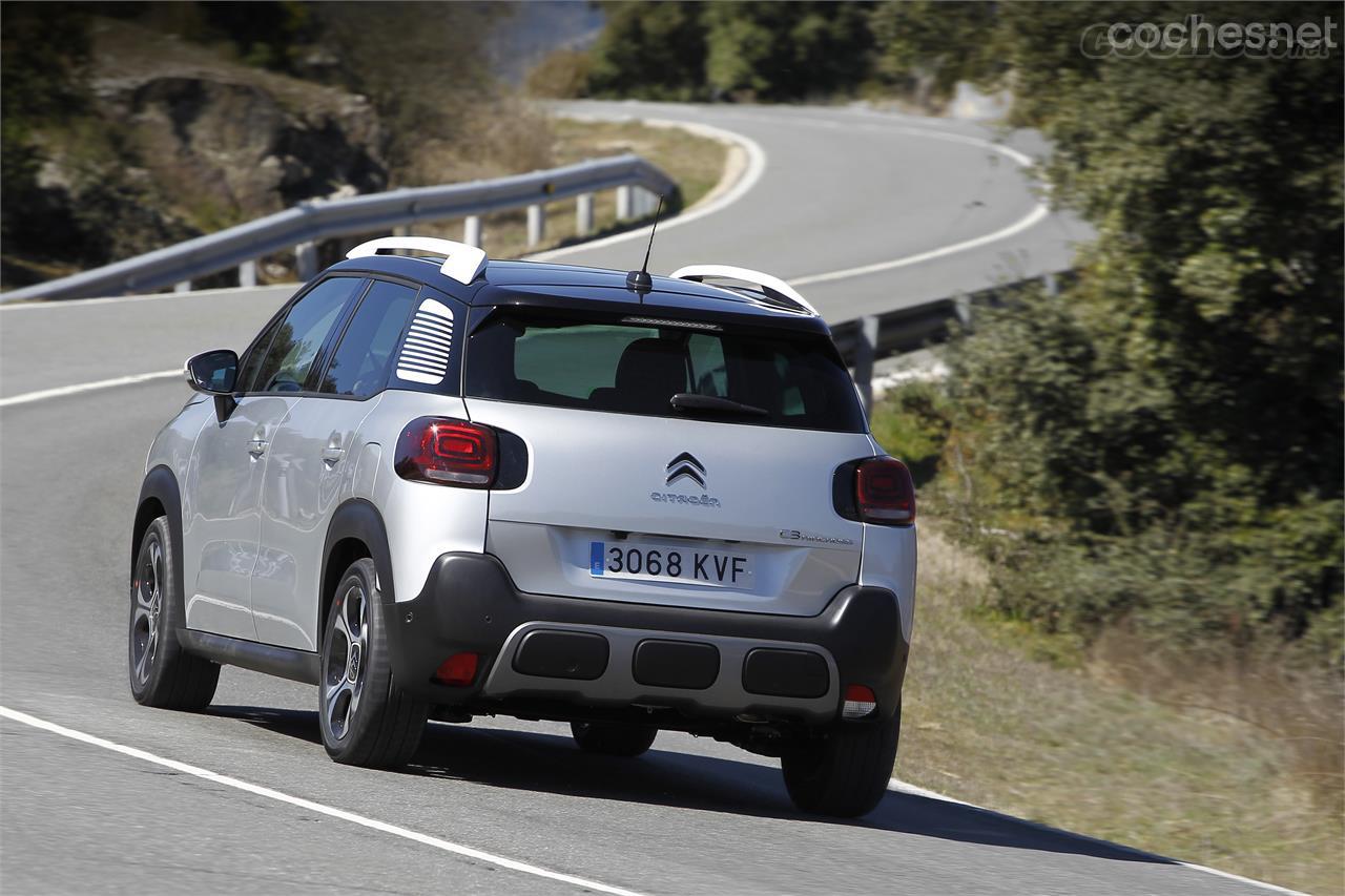 El Citroën C3 Aircross con esta nueva caja de cambios EAT6 es fácil de conducir, cómodo y brioso a la vez en carreteras reviradas. 