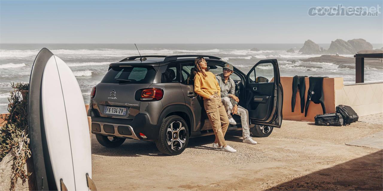 Deberemos comprobar si las planchas caben en la parte trasera del coche o si hay que optar por las barras de techo que, en cualquier caso, son de serie.