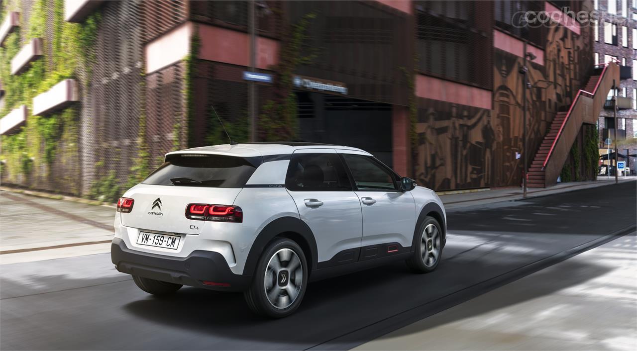 El nuevo Citroën C4 Cactus busca mantener su buen nivel de ventas dentro del segmento C, al sustituir el C4 y al ofrecer una oferta más atractivo a todo el mundo. 