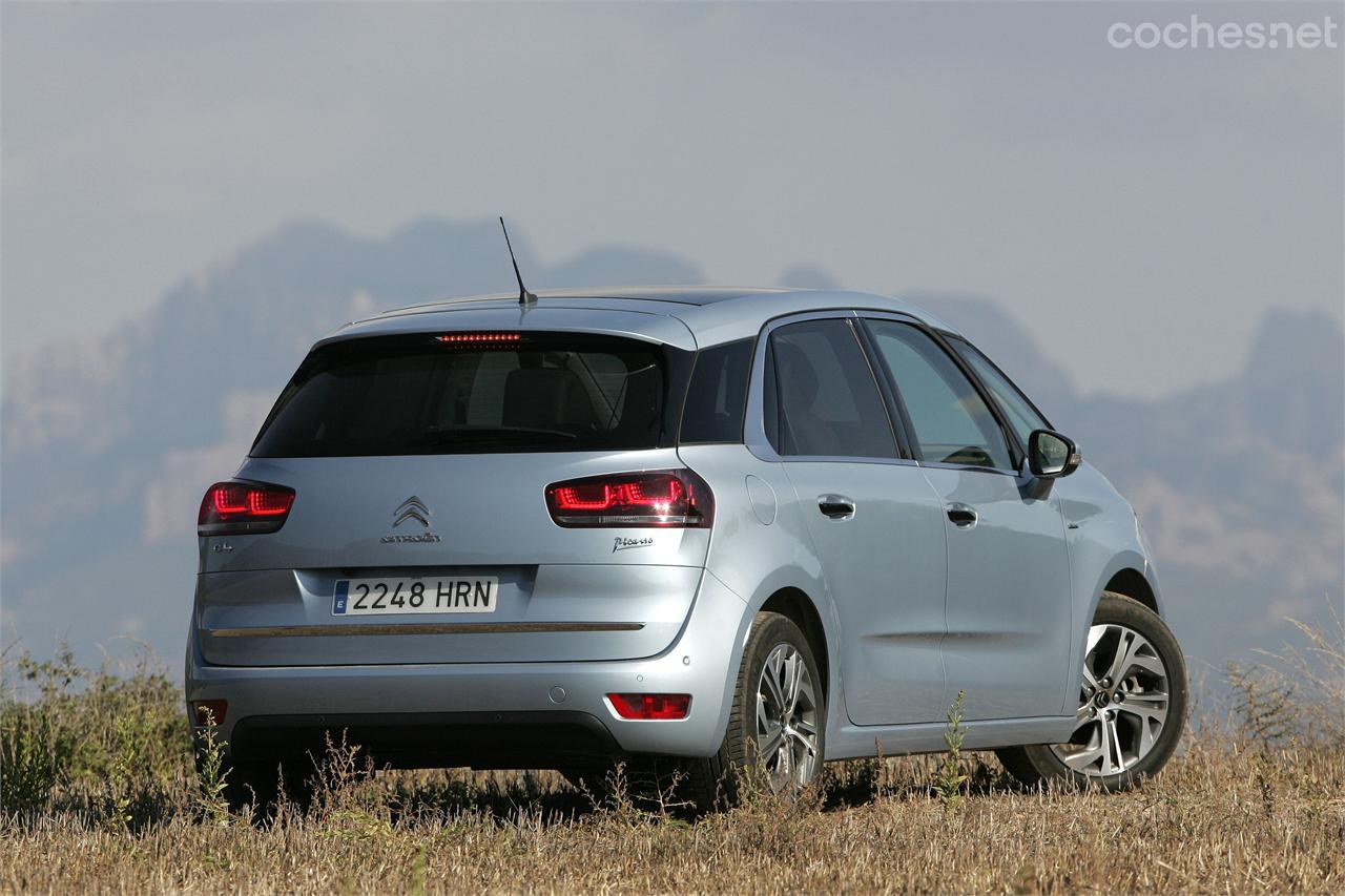 Citroën espera recuperar el liderato en ventas de monovolúmenes de tamaño compacto con esta nueva generación del C4 Picasso. 