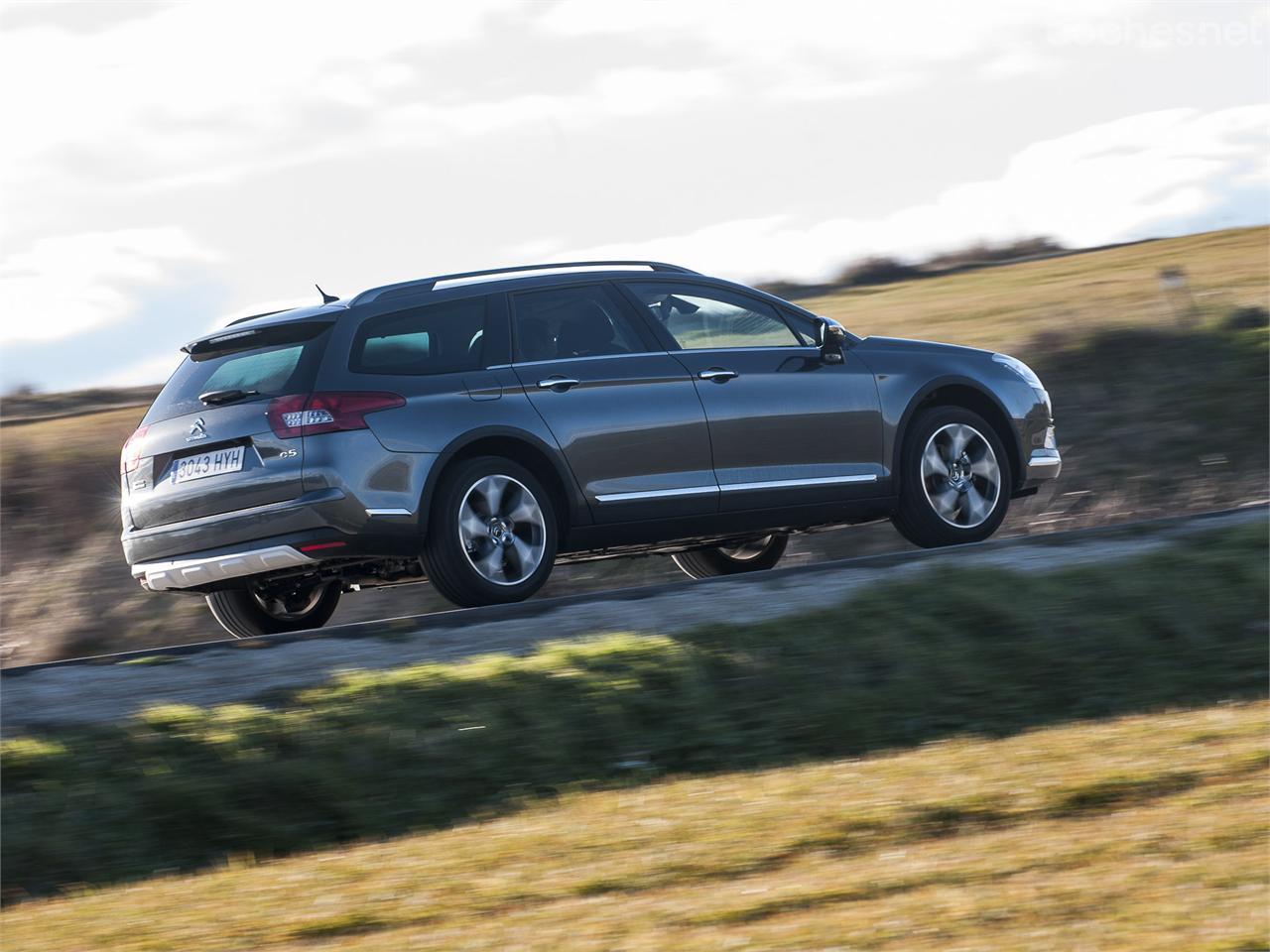 El motor de este Citroën C5 Crosstourer es un diésel de cuatro cilindros que da 163 CV.