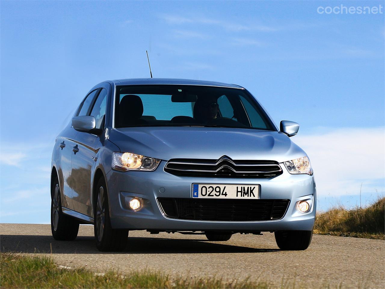 La suspensión blanda del Citroën le hace ser menos dinámico pero más confortable.