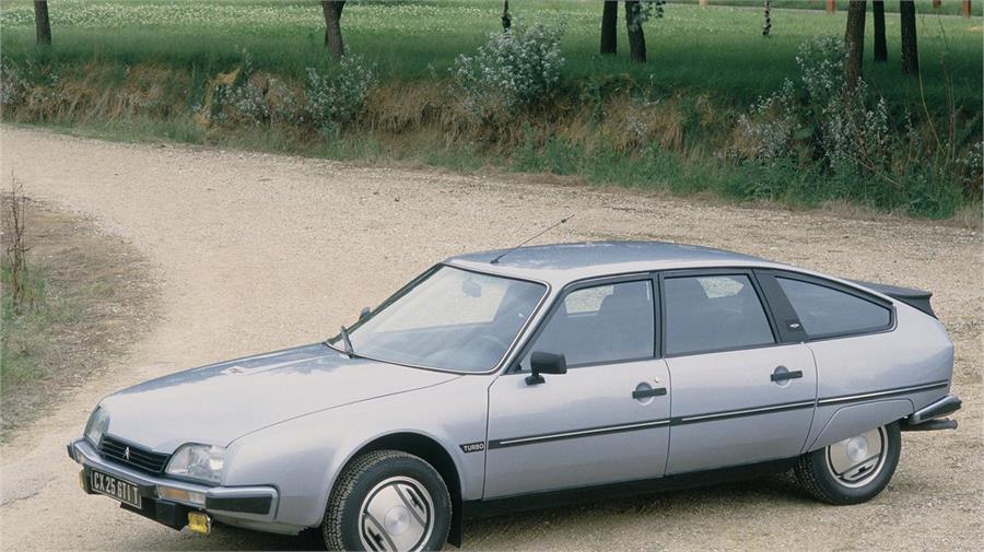 El CX GTI Turbo es una de las versiones más buscadas por los coleccionistas a día de hoy. El valor de mercado de una unidad restaurada y en perfecto estado puede rondar los 6.000 €.