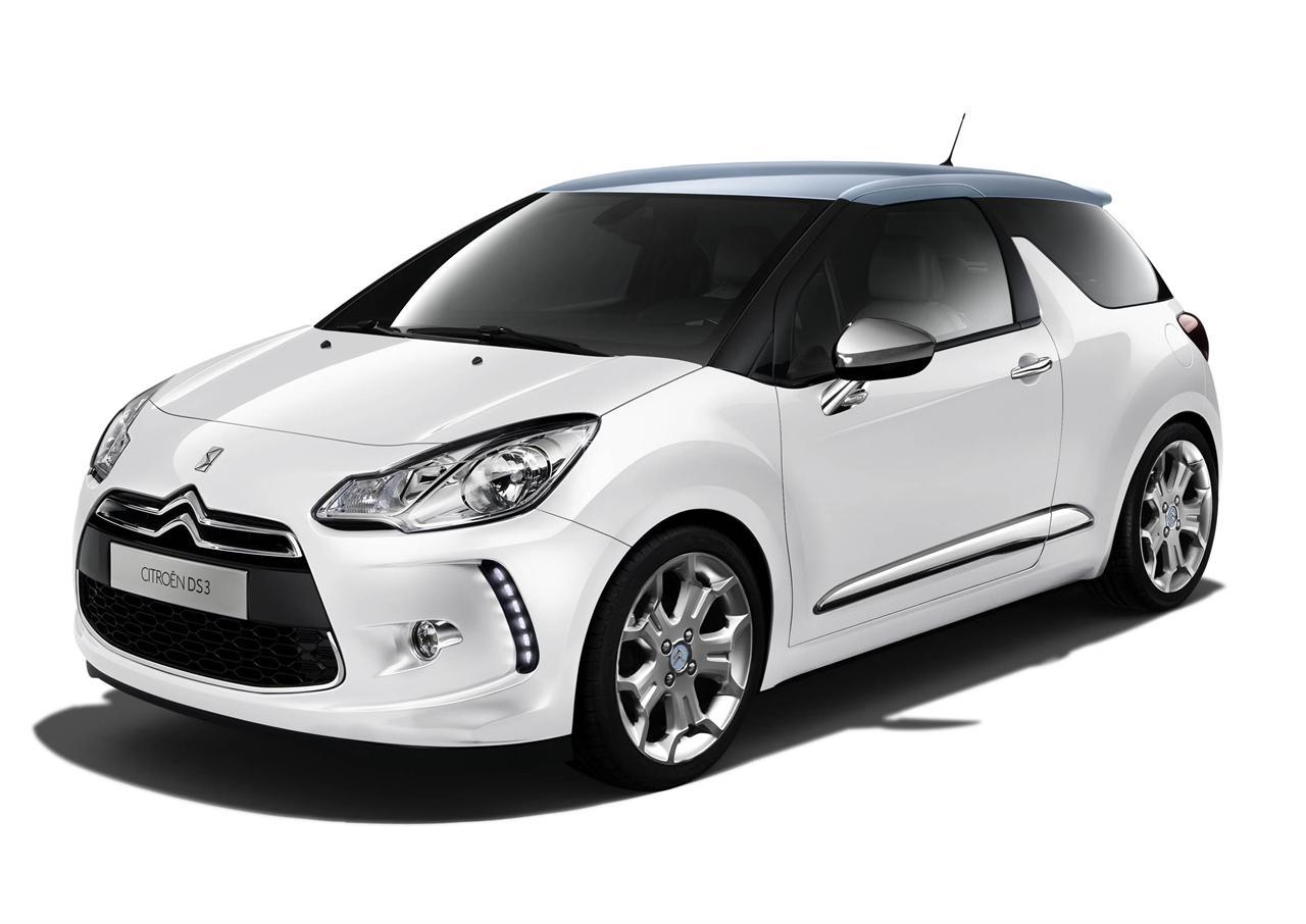 El 5 de febrero de 2009 Citroën presentó la primera generación del DS3, esa fecha no se escogió al azar, coincidía con el natalicio del fundador de la marca, André Citroën. 