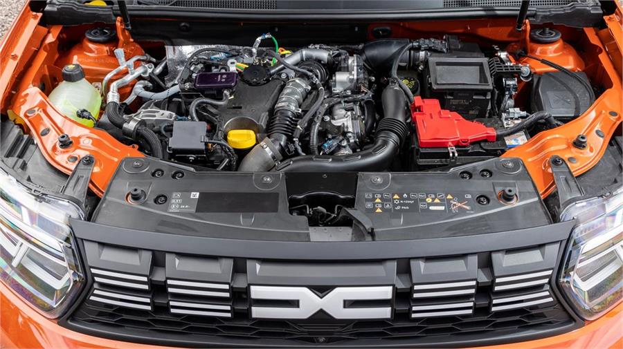 Sin cambios en la oferta de motores del Dacia Duster 2023 que se mantiene como el único modelo del fabricante que sigue ofreciendo un motor Diésel.