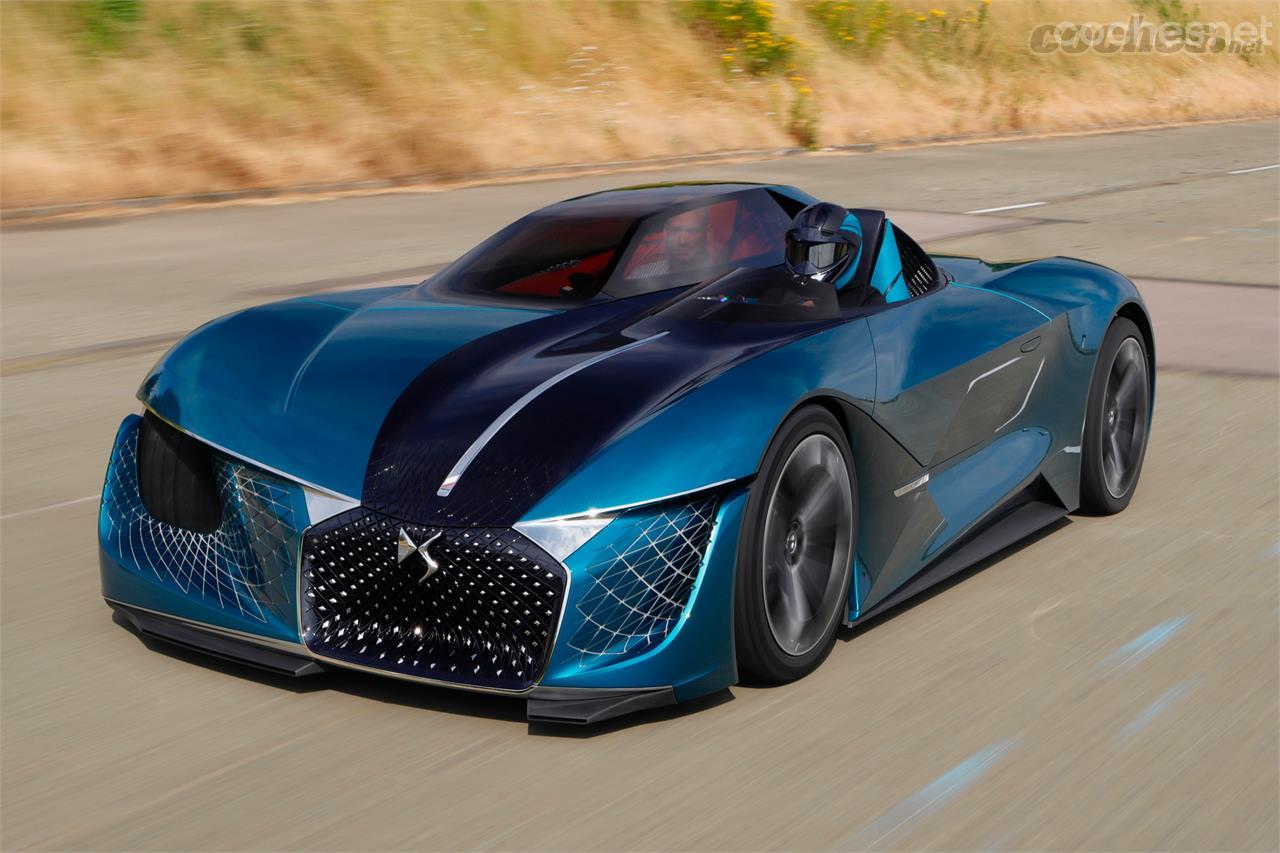 Aunque el concept car "sueña" con una extraordinaria potencia de 1.000 kW, el prototipo real emplea el motor de un Formula E, con 200 kW.