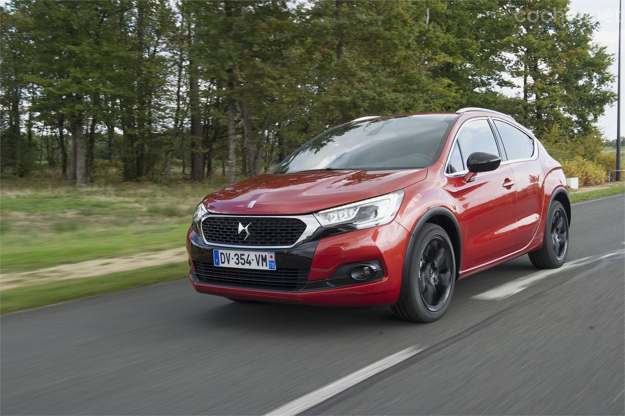 El DS 4 Crossback ofrece menos motores: no están disponibles ni el THP 210 ni el BlueHDi 150.