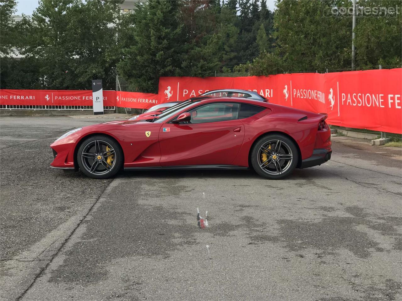 Dentro de los fines de semana de la Ferrari Challenge los clientes también pueden hacer tandas en circuito con sus propios Ferrari de calle o con un Challenge en el caso que tengan uno.