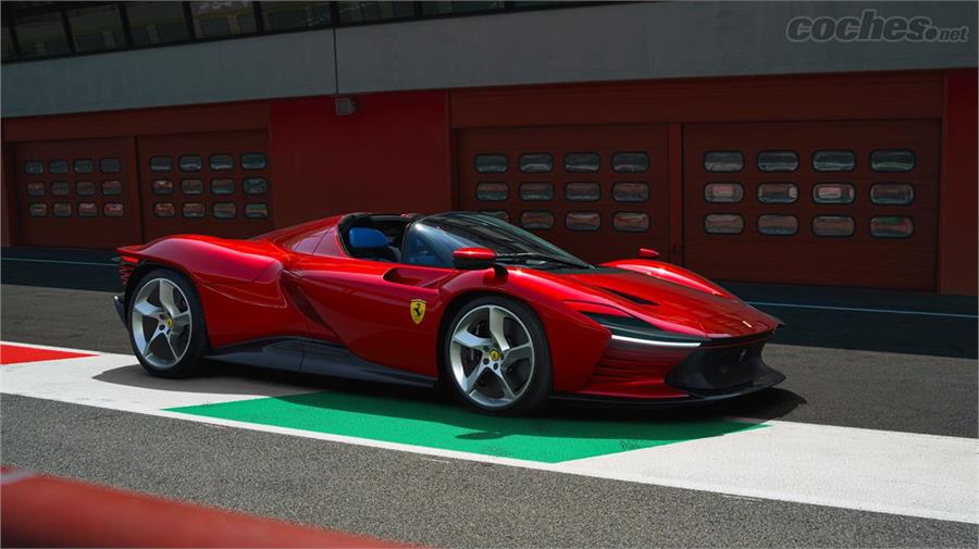 Ferrari Daytona SP3: Inspirado en los deportivos de los 60