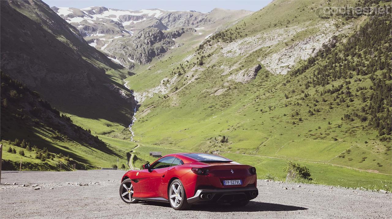 Puedo decir que este es el Ferrari con el que mejor me lo he pasado al volante. Cómodo cuando hace falta, siempre divertido y encima lo puedes disfrutar a cielo abierto.