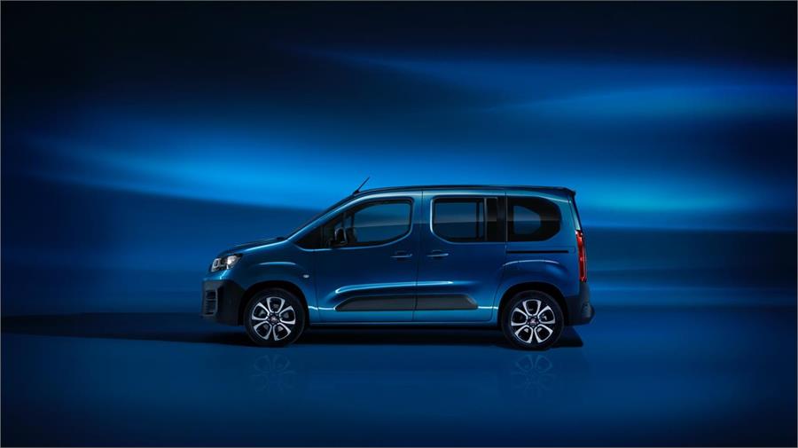 La versión de pasajeros del Fiat Doblò solo estará disponible en carrocería corta, con 5 plazas y con propulsión eléctrica.