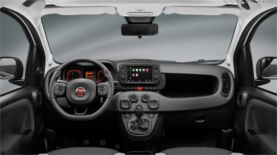 El interior del Fiat Panda  sigue teniendo su propia personalidad, diferente a lo conocido. 