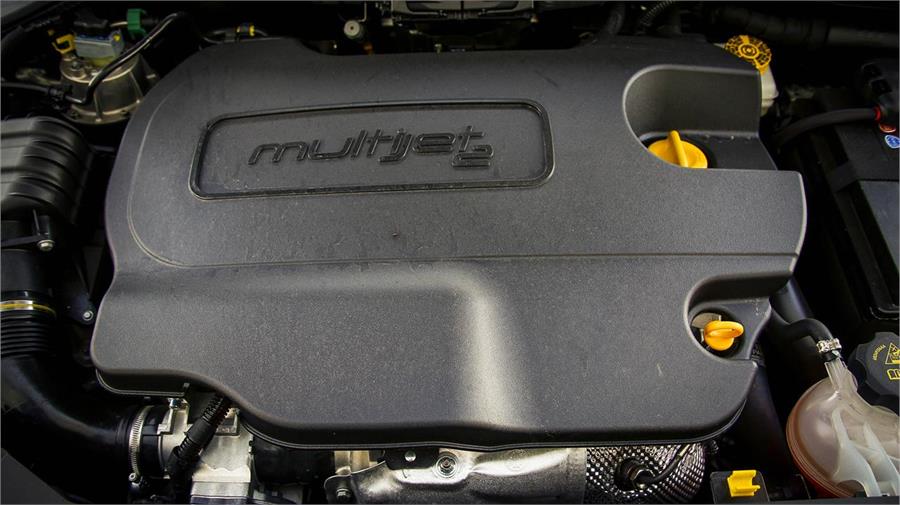 El motor 1.6 Multijet II de 120 CV destaca por su importante compromiso entre rendimiento y eficiencia. 