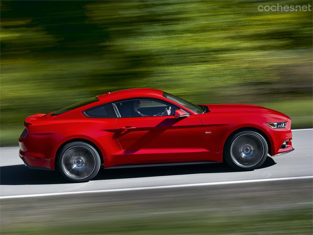 El nuevo Mustang abandona el eje rígido trasero en favor de una suspensión multilink, más precisa y confortable. 