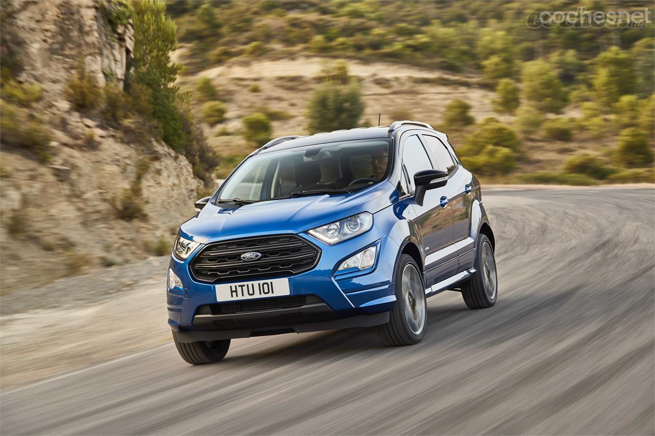 Ford ha renovado el Ecosport, su SUV de pequeño tamaño que ahora adopta la estética, en parte, del Kuga y el Edge. 