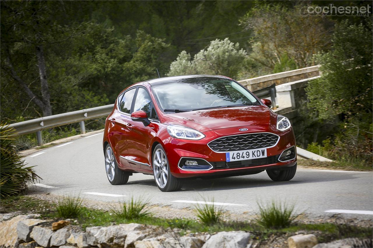 El Ford Fiesta tiene uno de los mejores chasis del mercado. Su comportamiento en carretera es muy bueno, se guía muy fácilmente y se nota seguro. 