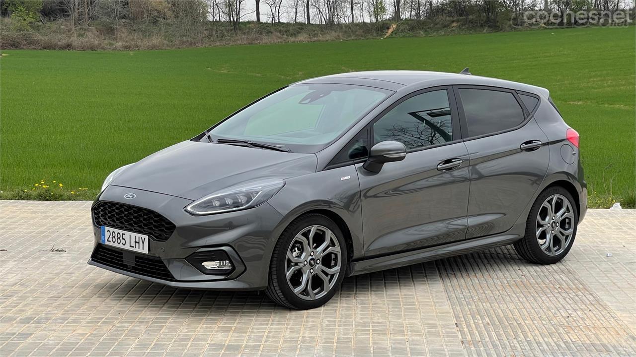 La hibridación ligera sienta bien al Ford Fiesta, ya que permite al motor Ecoboost rebajar sus consumos en ciudad.