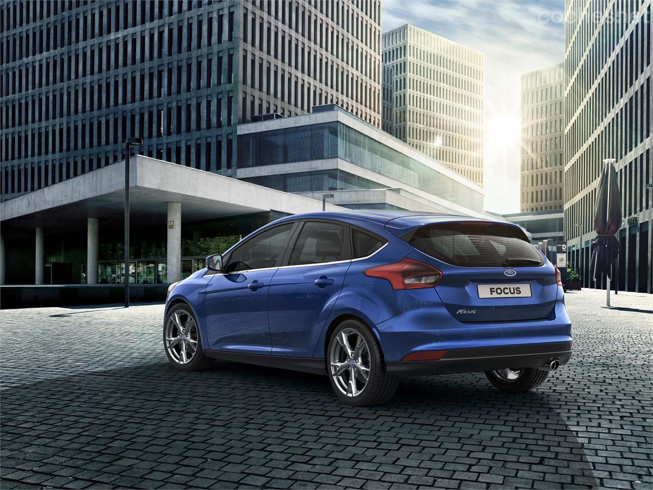 El Ford Focus sigue basándose en la misma plataforma presentada hace tres años. Sus dimensiones no cambian. 