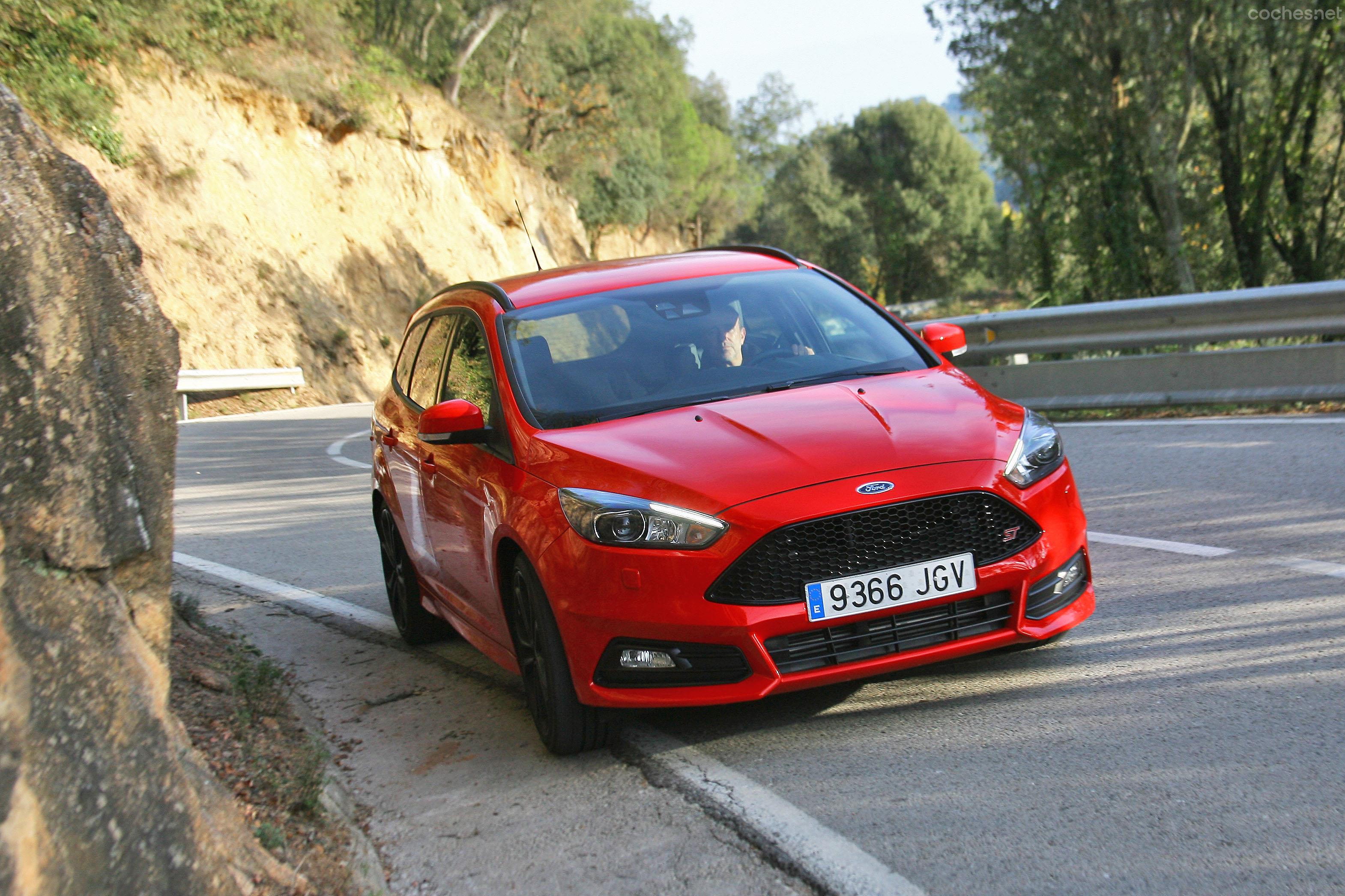 El Focus tiene el motor más explosivo en baja pero también el que se acaba antes y resulta, por lo tanto, menos elástico. Es un tema de centralita ya que el bloque es el mismo que el del 308.