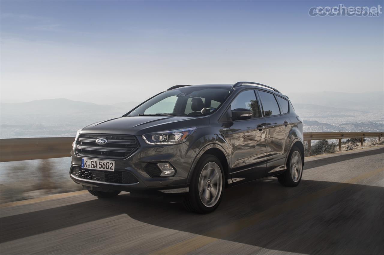 El Ford Kuga es un valor seguro dentro del segmento que está en plena liquidación. Buen momento para comprar un coche amplio, bien acabado y con buenos motores.