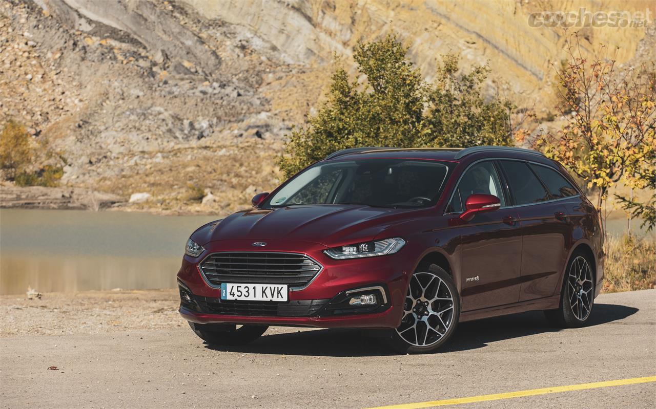 El Ford Mondeo Hybrid Sportbreak se produce en la planta valenciana de la marca.