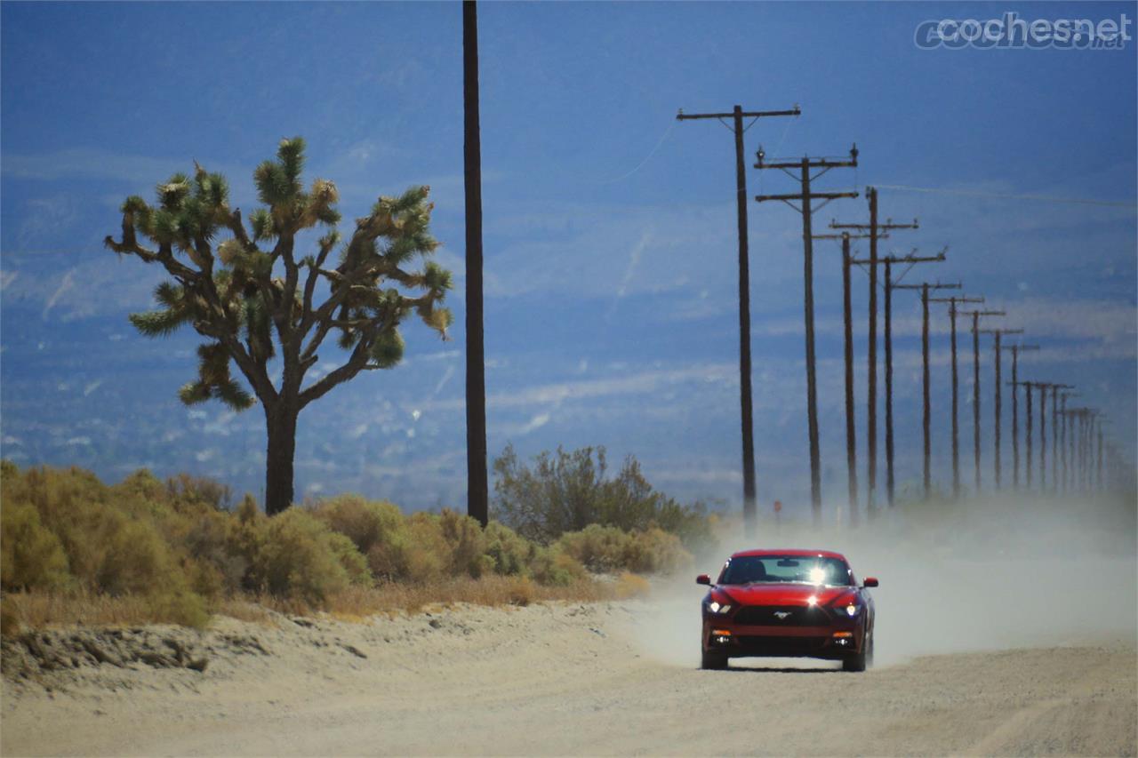 Ford Mustang, el cupé deportivo más vendido en 2015, más de 100.000 unidades en todo el mundo.