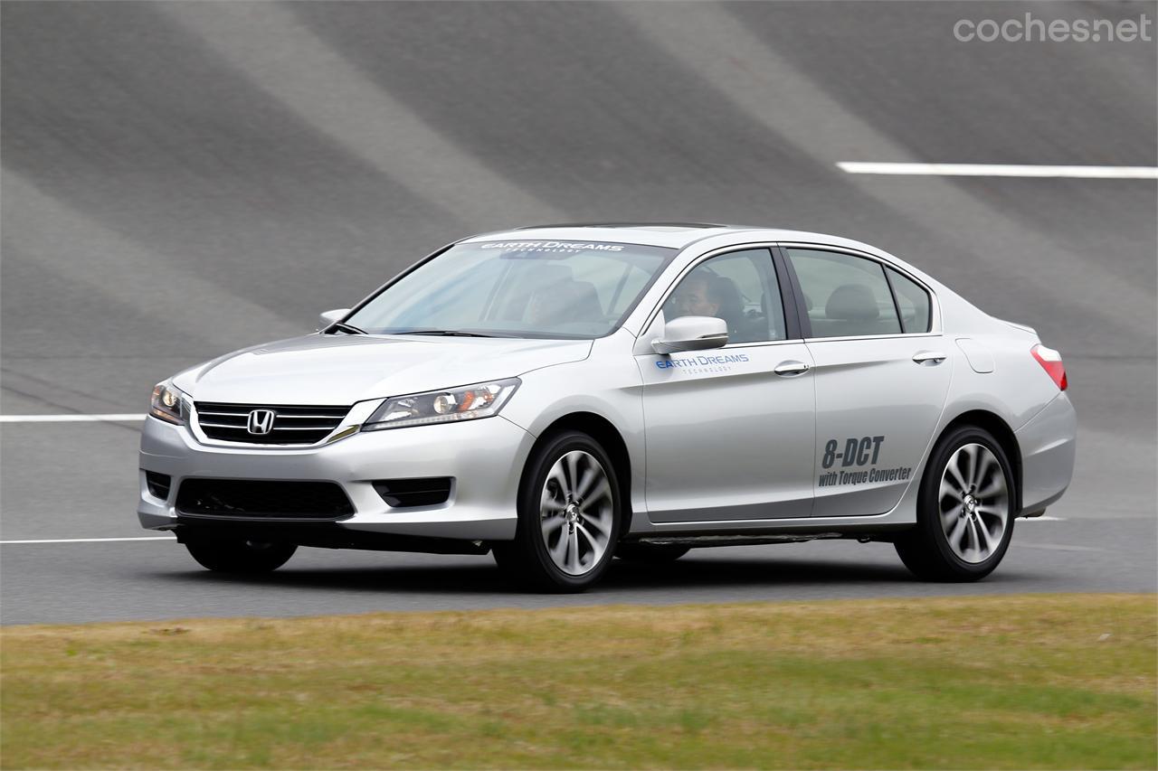 Probamos diferentes prototipos de Honda en su pista de pruebas de Tochigi, en Japón.