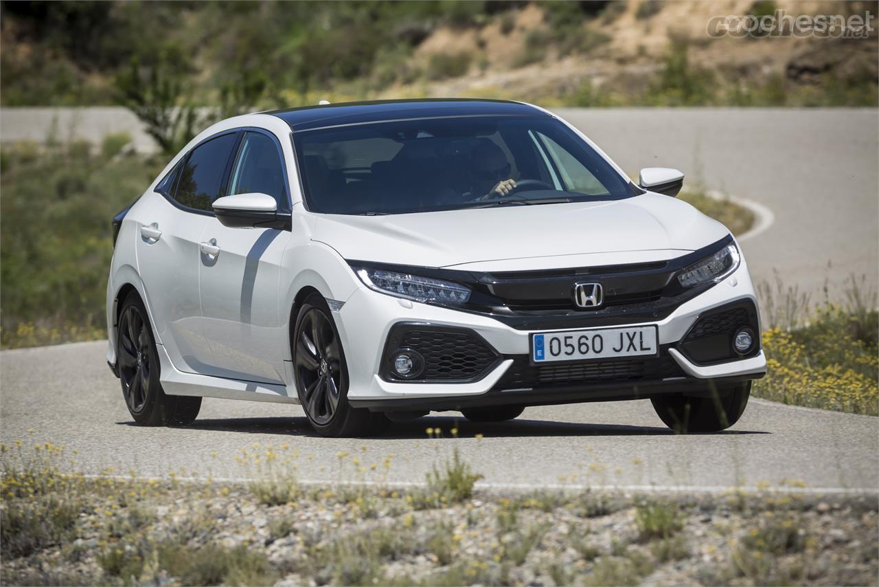 El Civic es un coche completamente nuevo, con un bastidor muy eficaz y, de momento, una gama de motores turbo compuesta por sólo dos opciones.