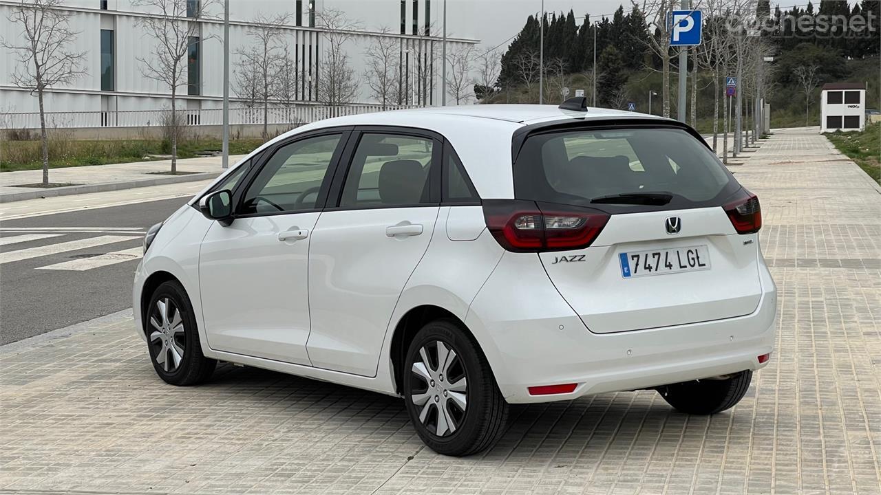 En ciudad, el Honda Jazz es el que menos gasta de todos los coches probados. Ello, unido a su habitabilidad y su calidad general le convierten en un coche muy interesante. Lástima del precio.