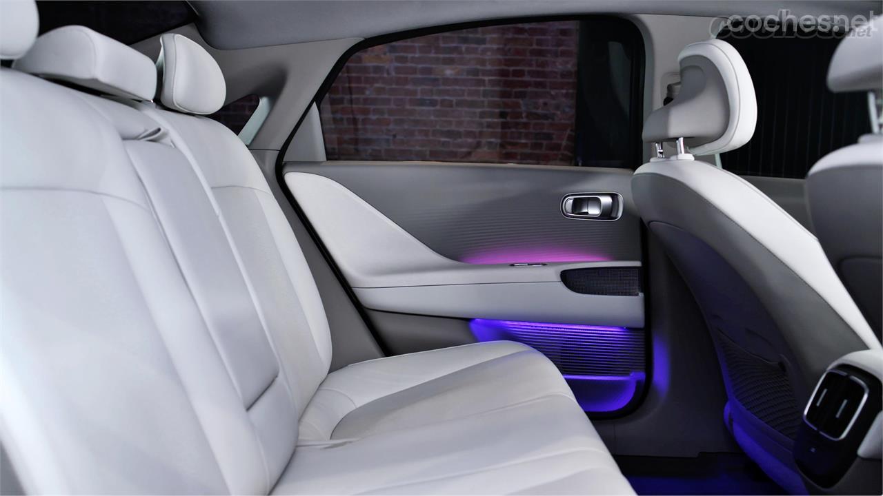 HYUNDAI Bayon - Abunda el espacio para nuestros pasajeros... siempre que no sean de gran estatura.