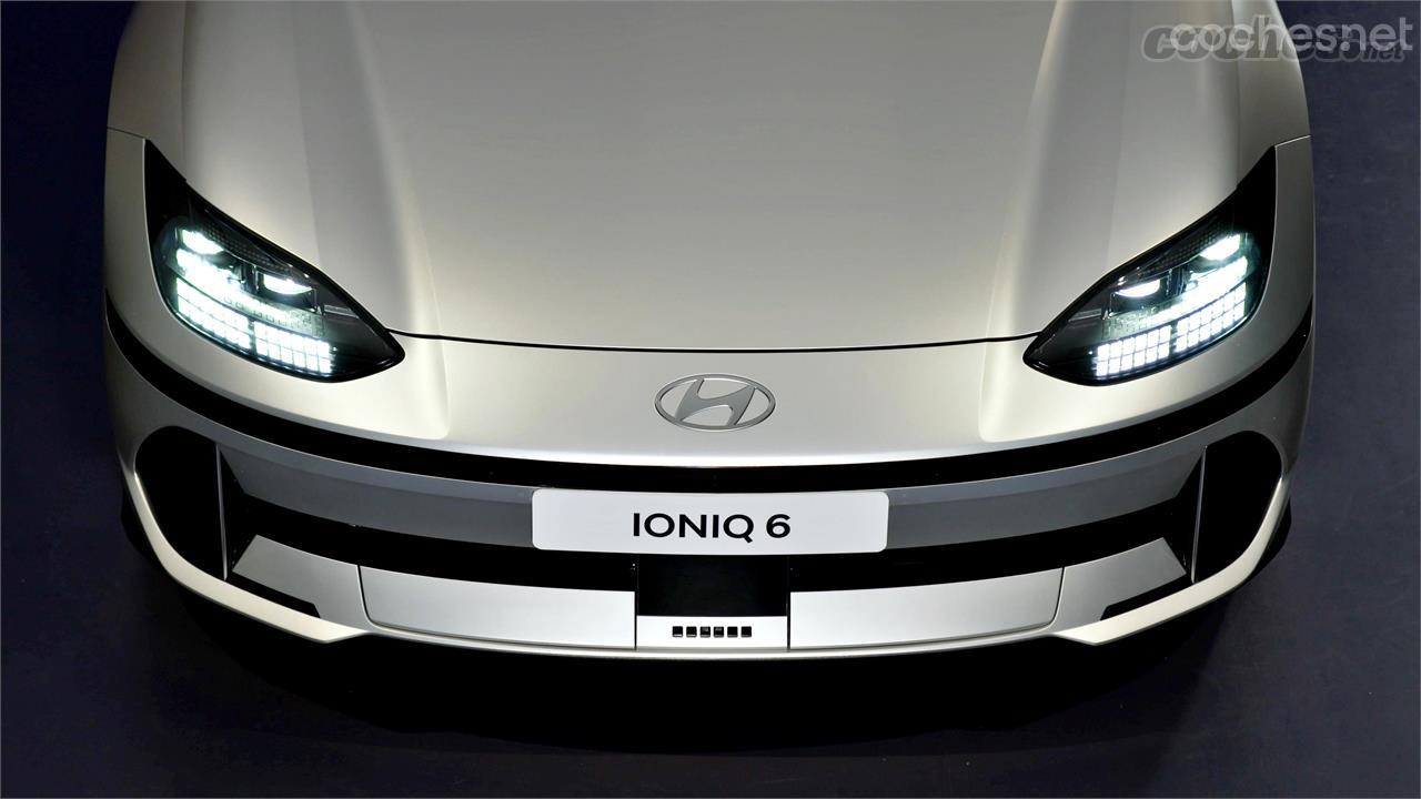 HYUNDAI Bayon - Los proyectores de LED en forma cuadrada se agrupan en las ópticas para hacer que su mirada sea fácilmente reconocible.