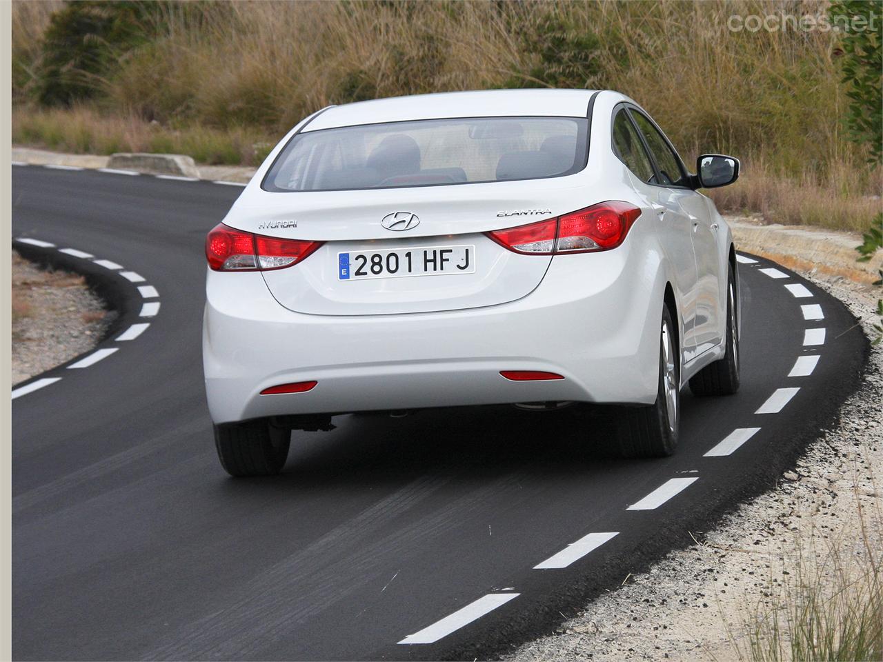 Hyundai Elantra 1.6 MPI