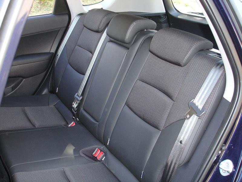 hyundai i30 2010 isofix