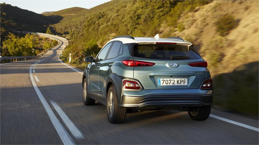 Hyundai reivindica una autonomía cercana a los 500 KM, una cifra muy elevada para un coche de este tamaño.
