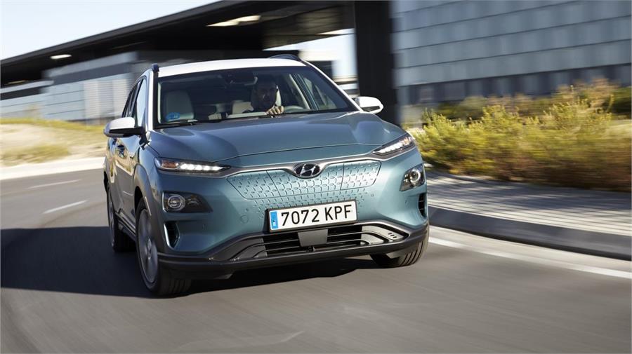 El Hyundai Kona EV es el eléctrico con mayor autonomía de la producción actual (Tesla al margen) y tiene una relación precio-autonomía más que notable.