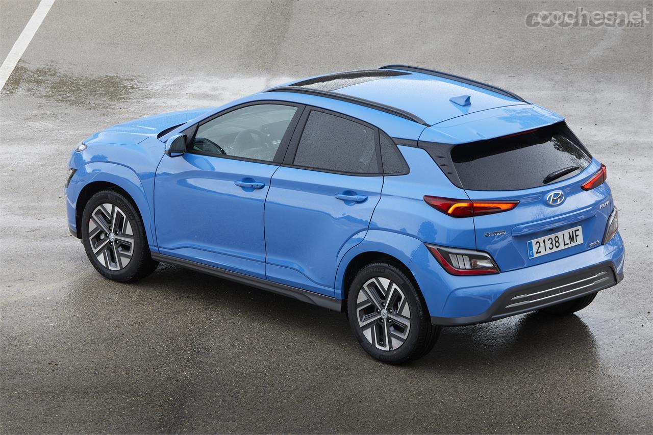 El aspecto del Hyundai Kona 2021 es algo más deportivo y se ve más trabajado en diseño. 