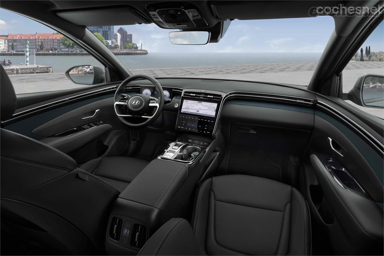 El interior del nuevo Hyundai Tucson se ve simple pero muy digitalizado. No hay palanca de cambios, sí una pantalla central de considerable tamaño y un cuadro de instrumentos digital. 