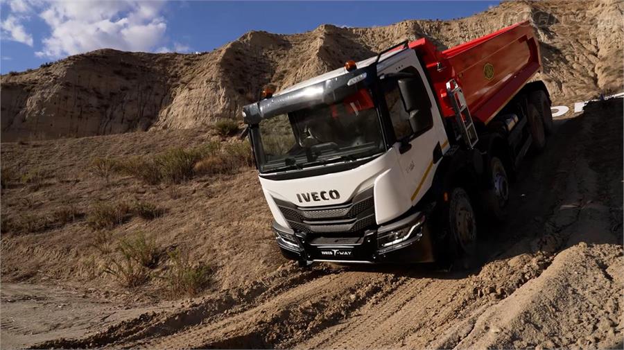 Iveco T-Way: Prueba en circuito 4x4 | Noticias coches.net
