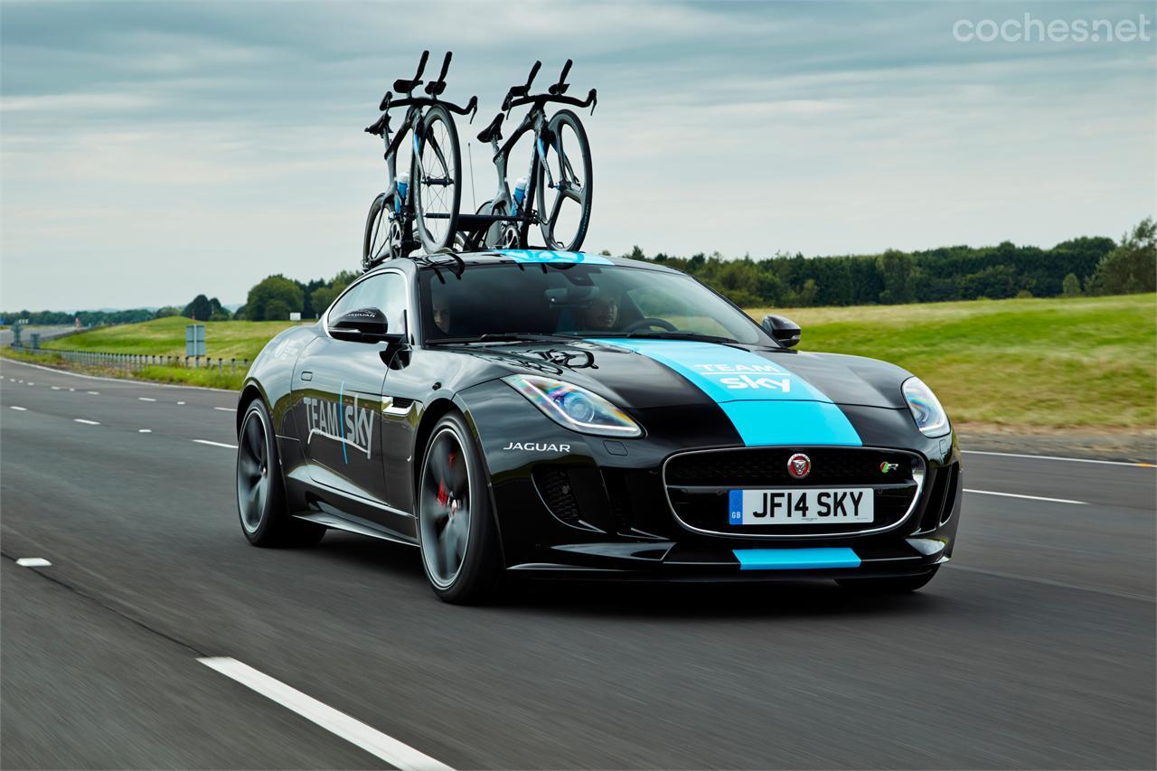 Jaguar F-Type R Coupé Team Sky