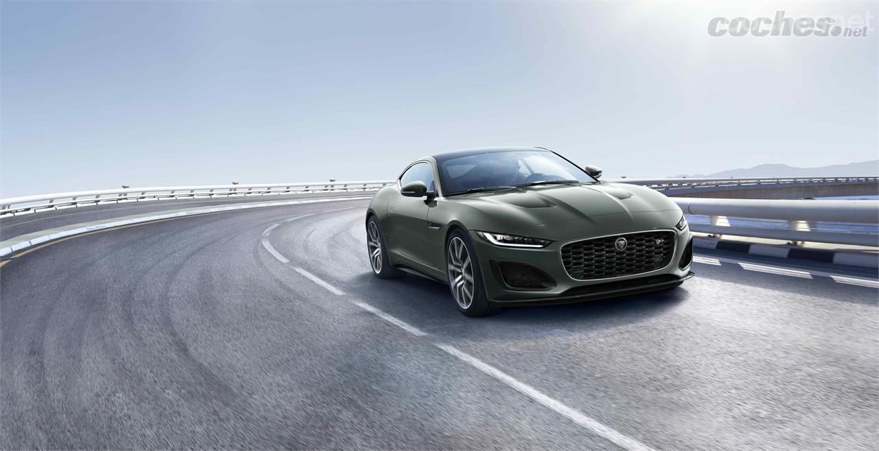 Jaguar vuelve a utilizar el color Sherwood Green típico de los E-Type de los años sesenta en este F-Type exclusivo. 