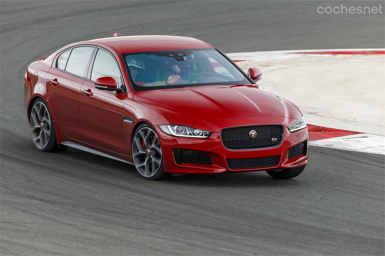 Jaguar XE