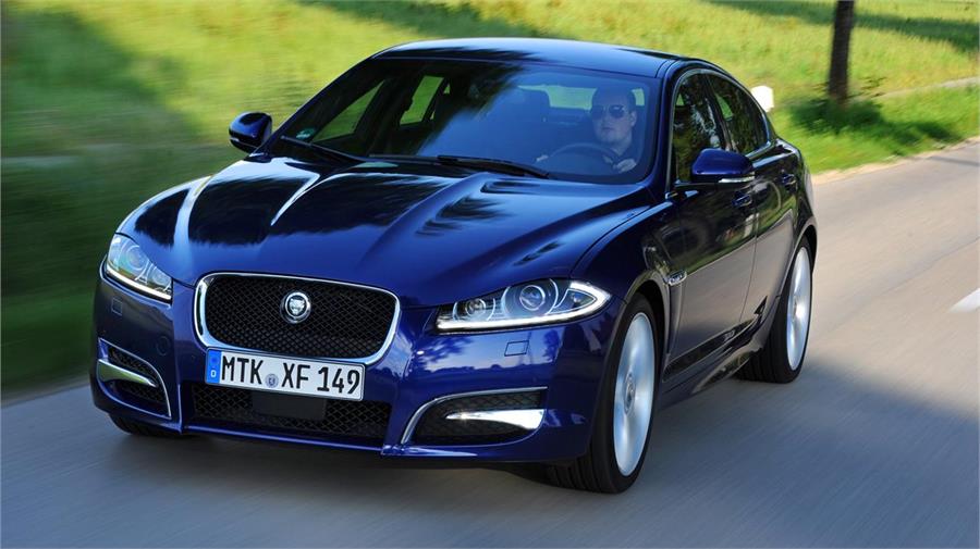 Opiniones de Jaguar XF 2012: Más cercano
